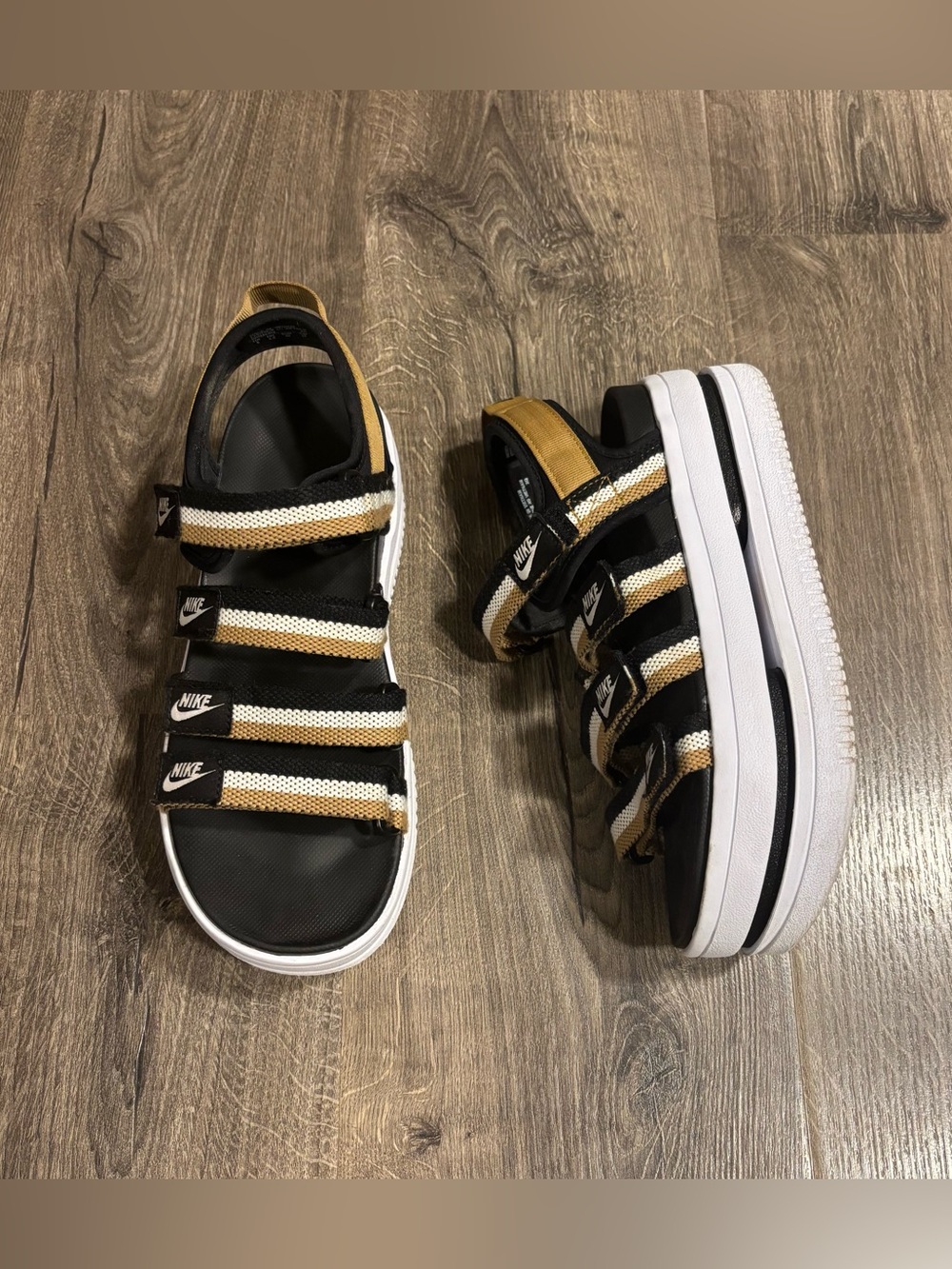 Nike Icon Classic Sandals Black Gold White Platform Strappy DH0223-002 Womens 8